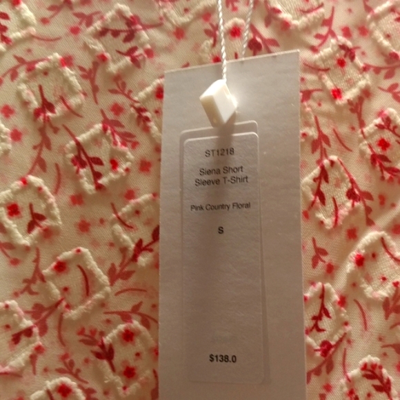 Small Senlis Beautiful Pink Floral Tee with Small Tiered Ruffle  Skirt - Picture 9 of 10